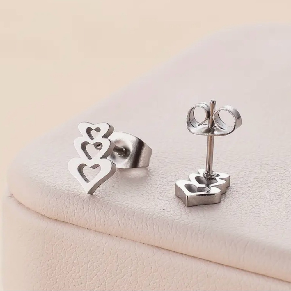 NEW Triple Heart Silver Stud Earrings